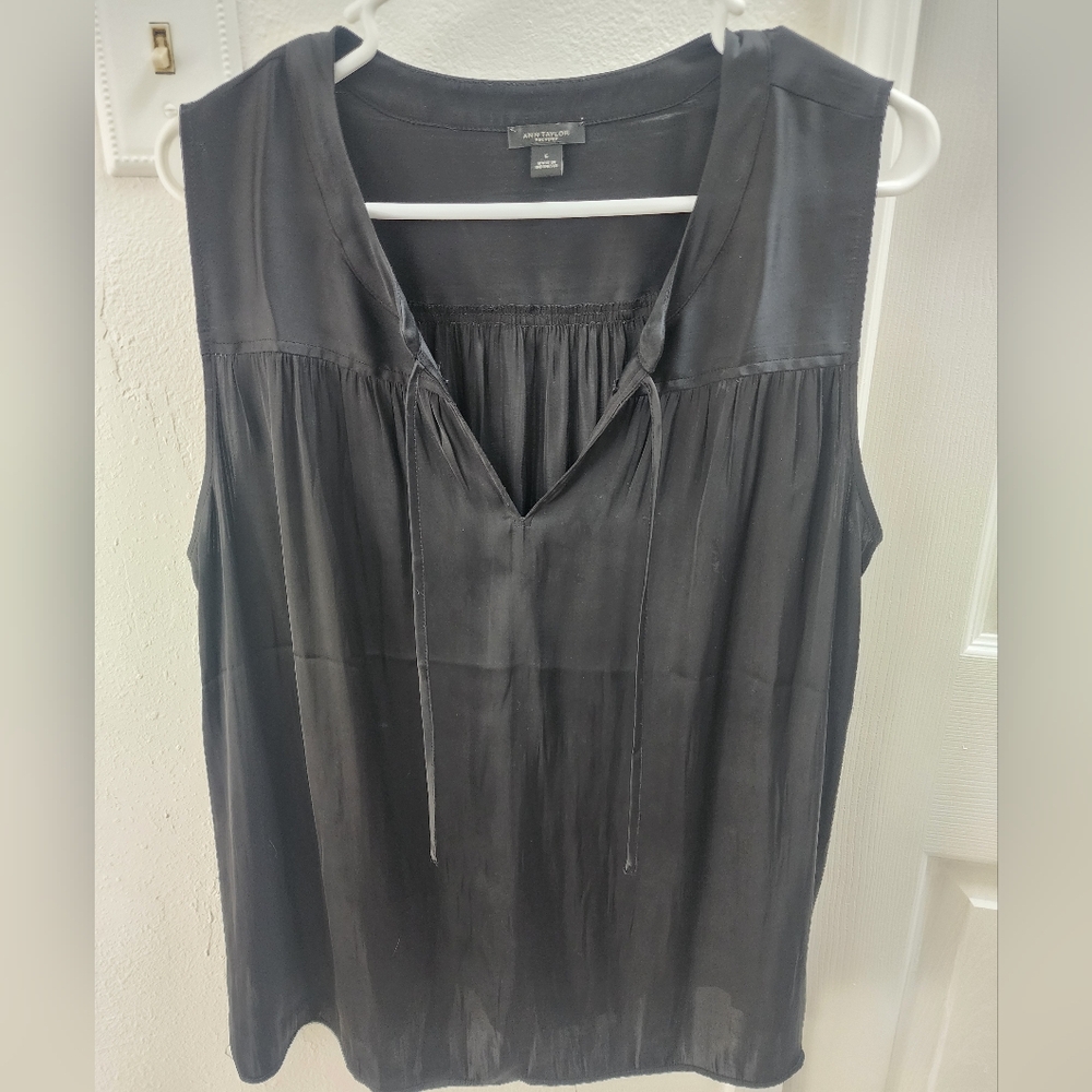 Ann Taylor Black Sleeveless Top